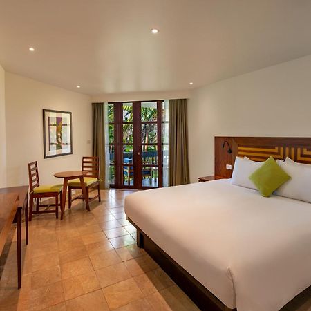 เดอะ วอริค ฟิจิ รีสอร์ต Hotel Korolevu  ภายนอก รูปภาพ