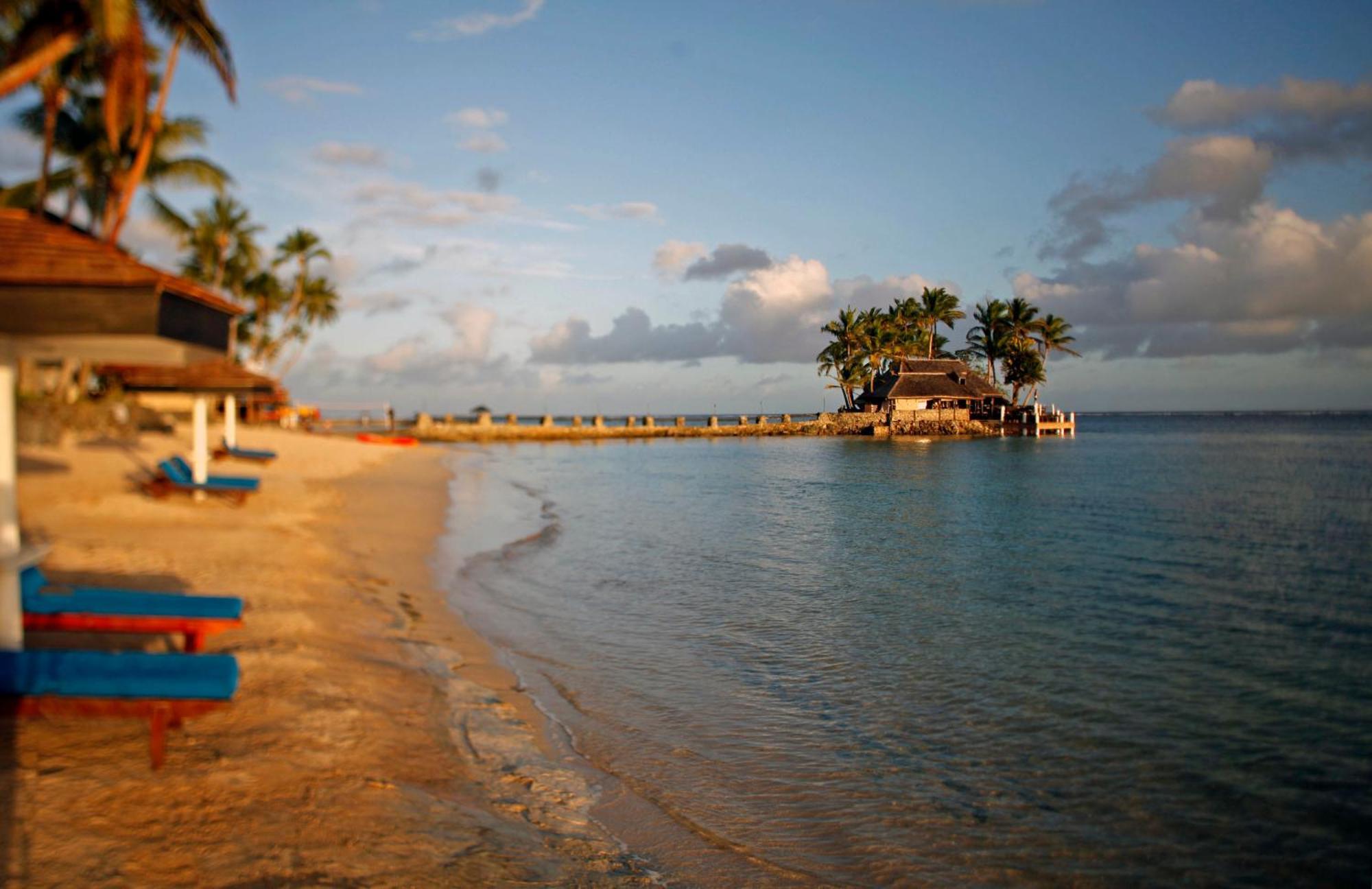 เดอะ วอริค ฟิจิ รีสอร์ต Hotel Korolevu  ภายนอก รูปภาพ Sunset at the beach