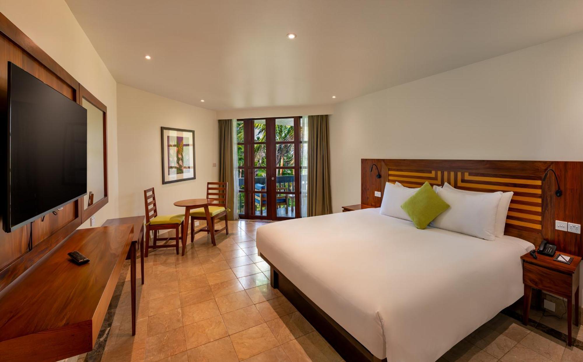 เดอะ วอริค ฟิจิ รีสอร์ต Hotel Korolevu  ภายนอก รูปภาพ