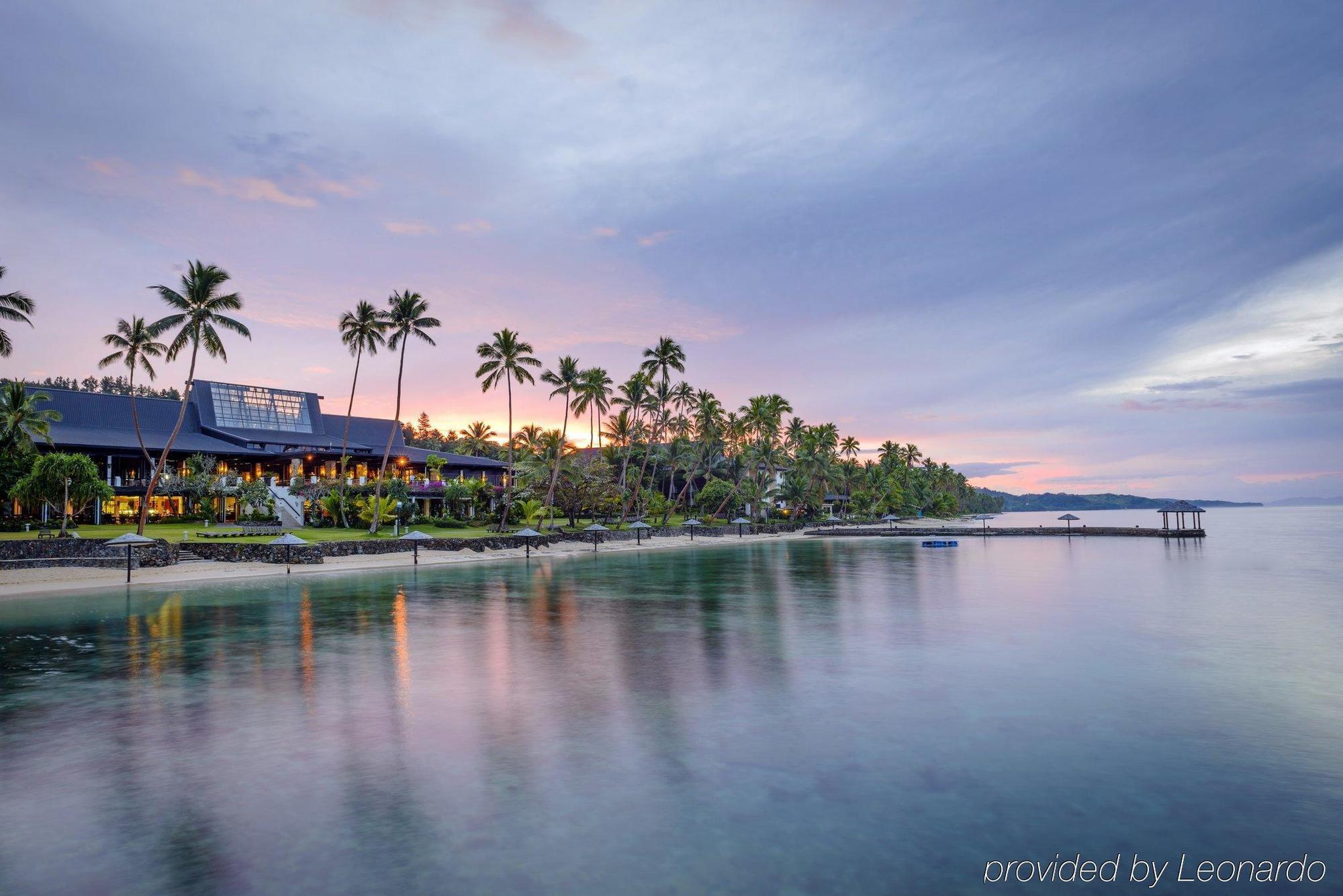 เดอะ วอริค ฟิจิ รีสอร์ต Hotel Korolevu  ภายนอก รูปภาพ Sunset at the Sheraton Resort