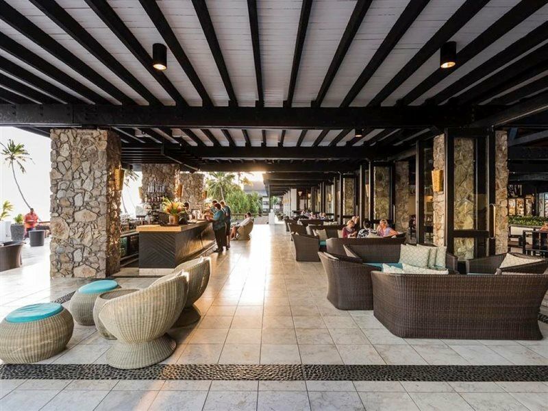เดอะ วอริค ฟิจิ รีสอร์ต Hotel Korolevu  ภายนอก รูปภาพ The lobby of the hotel